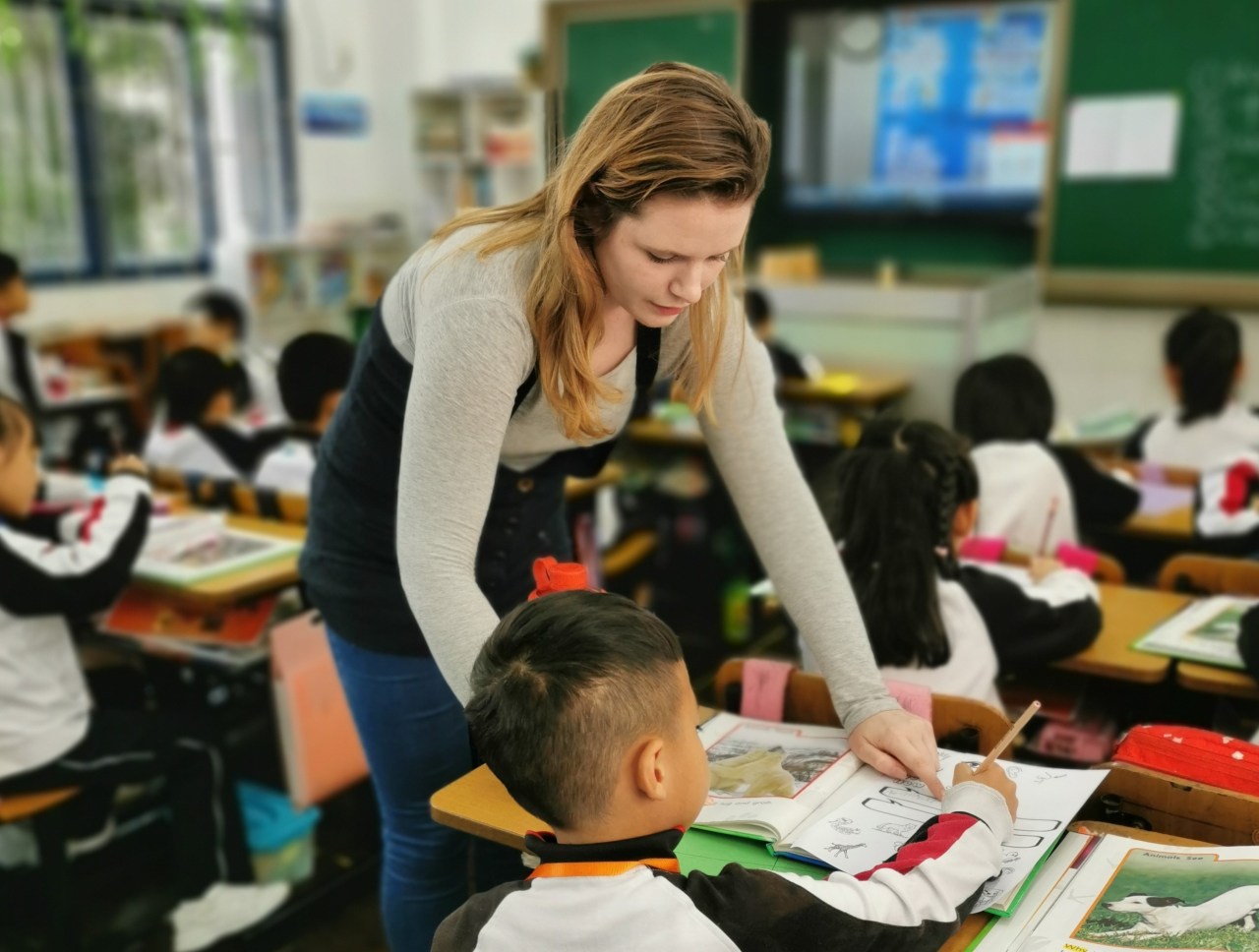 This is a teacher that is teaching in China for Mandarin Bridge: Success in Education. Mandarin Bridge is one of the most reputable employers in the TEFL industry and has helped thousands of people to teach English in China.